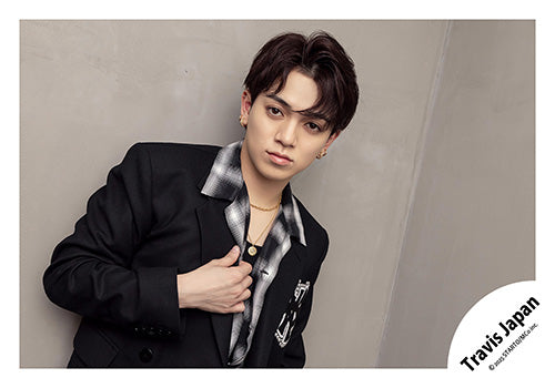 【No.TJ25-366】「Travis Japan World Tour 2025 VIIsual」Goods off-shot