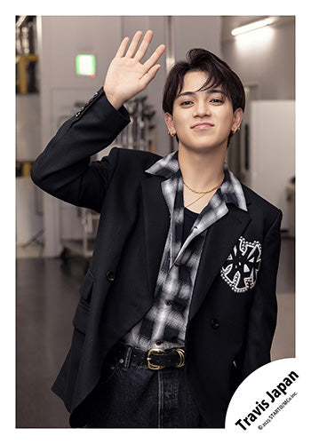【No.TJ25-367】「Travis Japan World Tour 2025 VIIsual」Goods off-shot