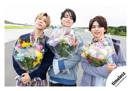 【No.TSZ24-268】Single「because」MV & jacket photo off-shot