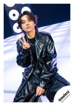 【No.TSZ26-069】Album「MOMENTUM」MV & jacket photo off-shot