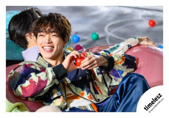 【No.TSZ26-206】Album「MOMENTUM」MV & jacket photo off-shot