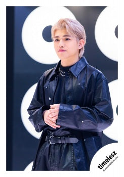 【No.TSZ26-301】Album「MOMENTUM」MV & jacket photo off-shot