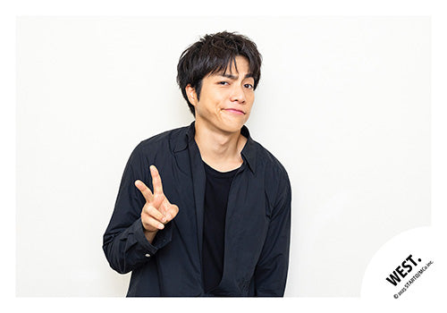 【No.WES25-045】Album「A.H.O. -Audio Hang Out-」MV & jacket photo off-shot