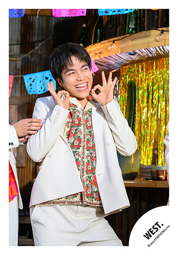【No.WES25-046】Album「A.H.O. -Audio Hang Out-」MV & jacket photo off-shot