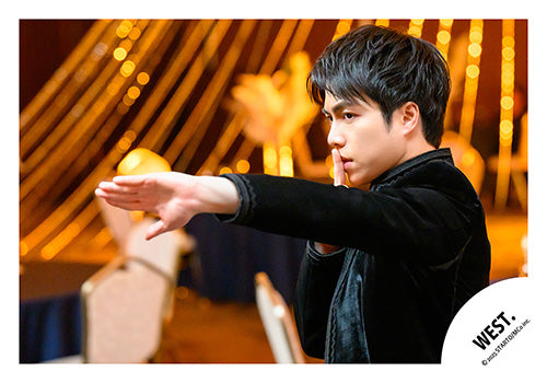 【No.WES25-048】Album「A.H.O. -Audio Hang Out-」MV & jacket photo off-shot