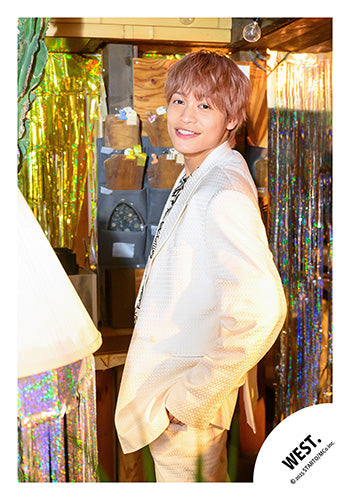 【No.WES25-083】Album「A.H.O. -Audio Hang Out-」MV & jacket photo off-shot