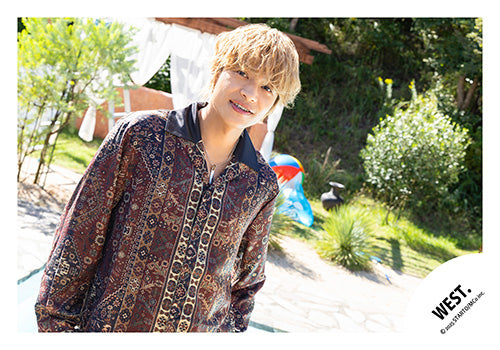 【No.WES25-088】Album「A.H.O. -Audio Hang Out-」MV & jacket photo off-shot