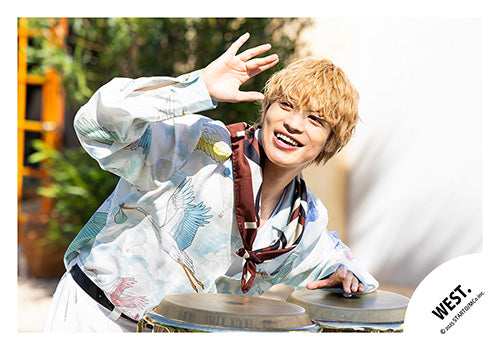 【No.WES25-106】Album「A.H.O. -Audio Hang Out-」MV & jacket photo off-shot