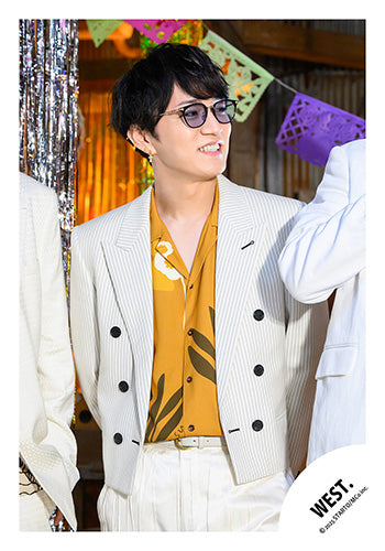 【No.WES25-117】Album「A.H.O. -Audio Hang Out-」MV & jacket photo off-shot