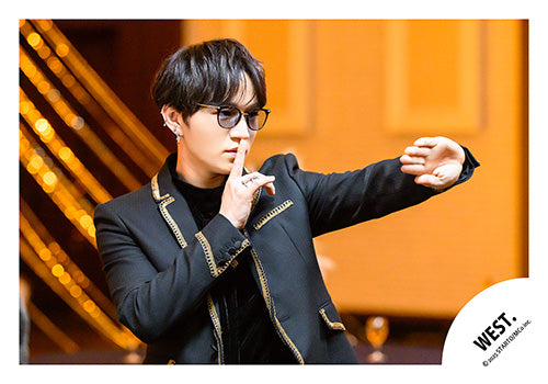 【No.WES25-129】Album「A.H.O. -Audio Hang Out-」MV & jacket photo off-shot