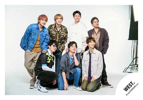 【No.WES25-209】「WEST. LIVE TOUR 2025 A.H.O. -Audio Hang Out-」Goods off-shot