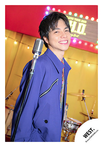 【No.WES25-216】「WEST. LIVE TOUR 2025 A.H.O. -Audio Hang Out-」Goods off-shot