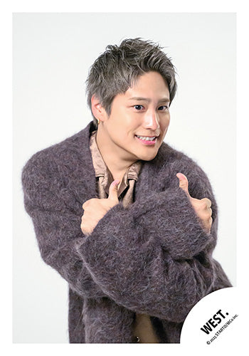 【No.WES25-229】「WEST. LIVE TOUR 2025 A.H.O. -Audio Hang Out-」Goods off-shot