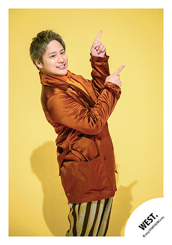 【No.WES25-235】「WEST. LIVE TOUR 2025 A.H.O. -Audio Hang Out-」Goods off-shot