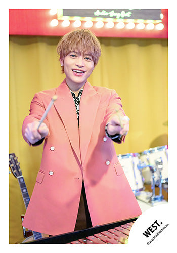 【No.WES25-248】「WEST. LIVE TOUR 2025 A.H.O. -Audio Hang Out-」Goods off-shot