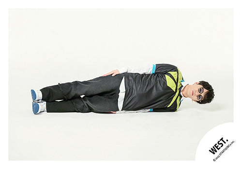 【No.WES25-258】「WEST. LIVE TOUR 2025 A.H.O. -Audio Hang Out-」Goods off-shot