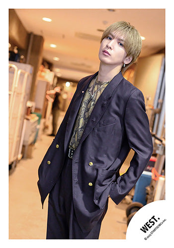 【No.WES25-266】「WEST. LIVE TOUR 2025 A.H.O. -Audio Hang Out-」Goods off-shot