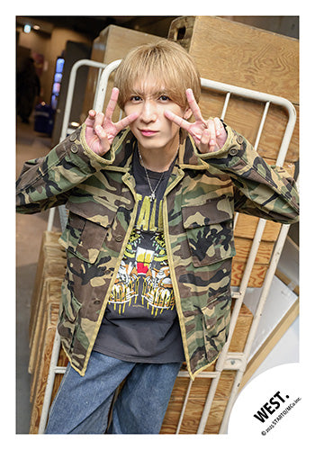 【No.WES25-268】「WEST. LIVE TOUR 2025 A.H.O. -Audio Hang Out-」Goods off-shot