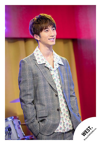 【No.WES25-279】「WEST. LIVE TOUR 2025 A.H.O. -Audio Hang Out-」Goods off-shot