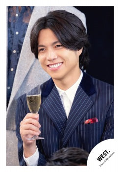 【No.WES25-551】「WEST. SPECIAL LIVE “WESTA!” 2025-2026」Goods off-shot