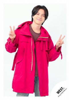 【No.WES25-554】「WEST. SPECIAL LIVE “WESTA!” 2025-2026」Goods off-shot