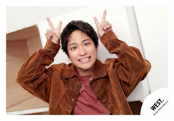 【No.WES25-562】「WEST. SPECIAL LIVE “WESTA!” 2025-2026」Goods off-shot