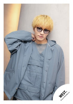 【No.WES25-582】「WEST. SPECIAL LIVE “WESTA!” 2025-2026」Goods off-shot