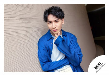 【No.WES25-594】「WEST. SPECIAL LIVE “WESTA!” 2025-2026」Goods off-shot