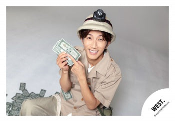 【No.WES25-611】「WEST. SPECIAL LIVE “WESTA!” 2025-2026」Goods off-shot