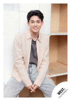 【No.WES25-612】「WEST. SPECIAL LIVE “WESTA!” 2025-2026」Goods off-shot