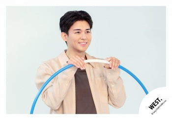 【No.WES25-616】「WEST. SPECIAL LIVE “WESTA!” 2025-2026」Goods off-shot