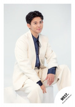 【No.WES25-621】「WEST. SPECIAL LIVE “WESTA!” 2025-2026」Goods off-shot