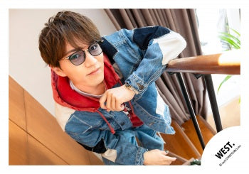 【No.WES26-134】Album「One of a kind」MV & jacket photo off-shot