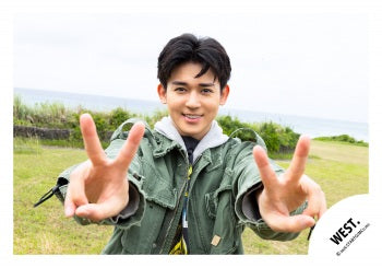 【No.WES26-160】Album「One of a kind」MV & jacket photo off-shot