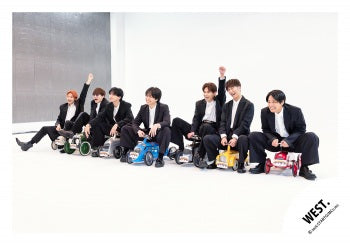 【No.WES26-175】「WEST. LIVE TOUR 2026 Yuiitsu-Muni」Goods off-shot