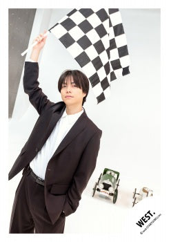 【No.WES26-204】「WEST. LIVE TOUR 2026 Yuiitsu-Muni」Goods off-shot