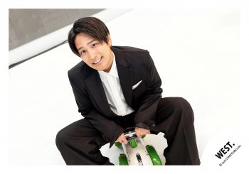 【No.WES26-215】「WEST. LIVE TOUR 2026 Yuiitsu-Muni」Goods off-shot