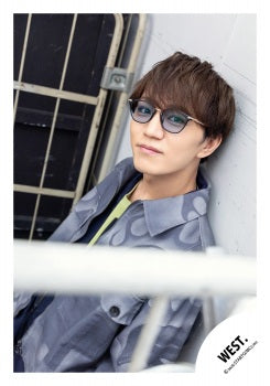 【No.WES26-240】「WEST. LIVE TOUR 2026 Yuiitsu-Muni」Goods off-shot