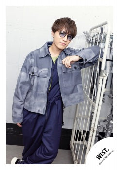 【No.WES26-243】「WEST. LIVE TOUR 2026 Yuiitsu-Muni」Goods off-shot