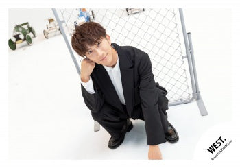 【No.WES26-262】「WEST. LIVE TOUR 2026 Yuiitsu-Muni」Goods off-shot