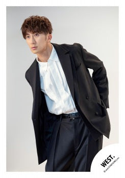 【No.WES26-268】「WEST. LIVE TOUR 2026 Yuiitsu-Muni」Goods off-shot
