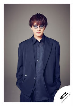 【No.WES26-325】WEST. Artist Original Photo
